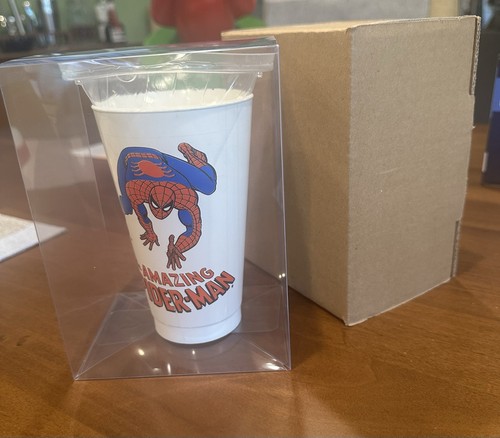 Superhero slurpee cups - 7, 11